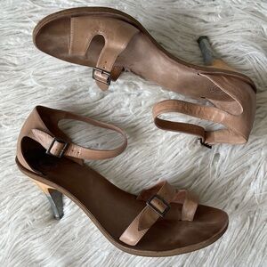 Dries Van Noten Tan Leather Double Buckle Toe Strap Metal Wood Heeled Sandal 38